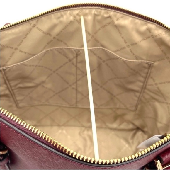 Michael Kors Large Charlotte Tote Bag
Ruby Red - Picture 5 of 8